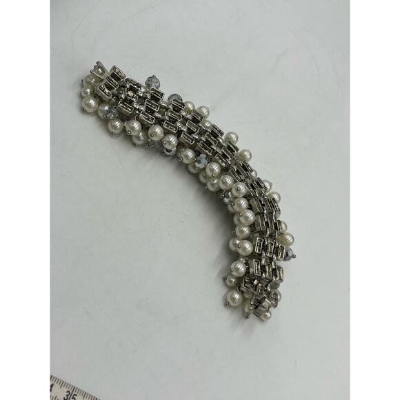 Womens Silver Tone Faux Pearl Silver Bead Cluster Cha Cha Dangle Bracelet - Picture 8 of 8